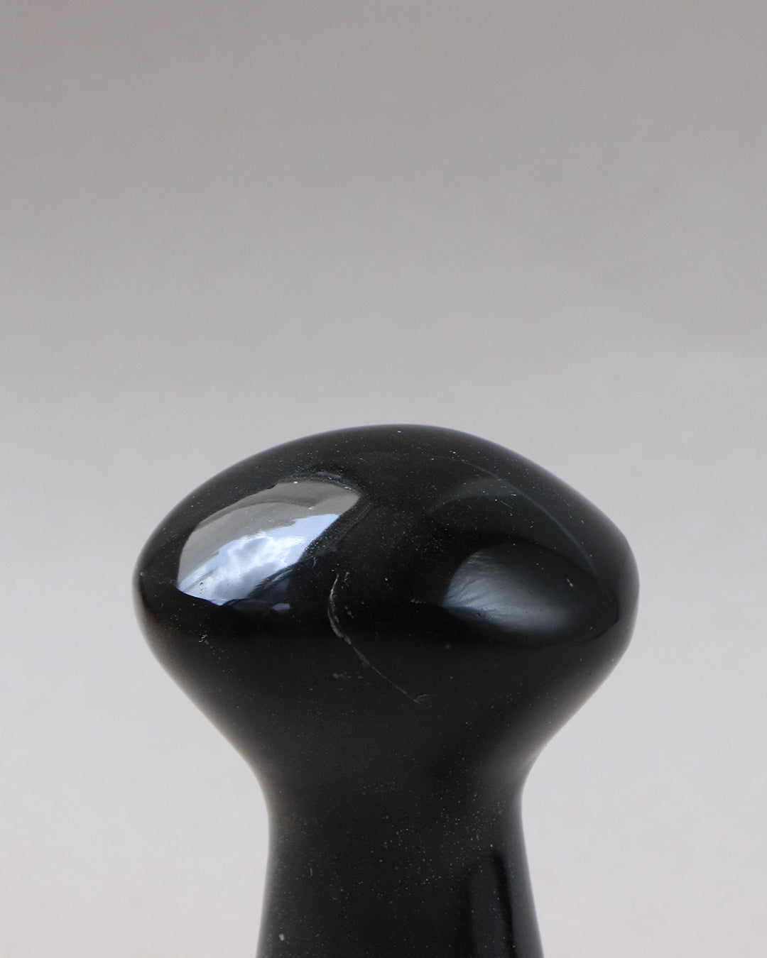 Masajeador de obsidiana hongo