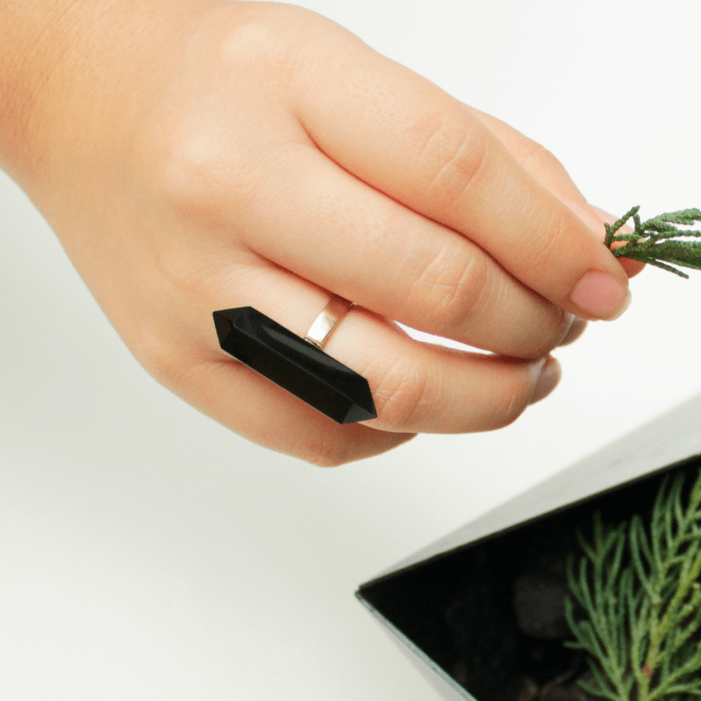 Anillo péndulo obsidiana