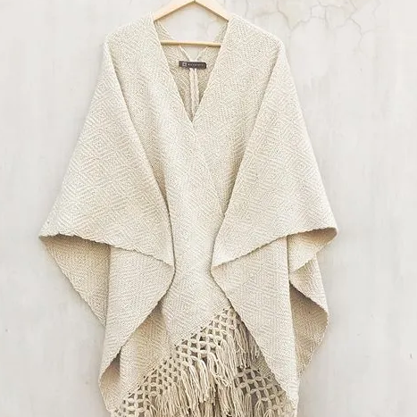 poncho gardenia