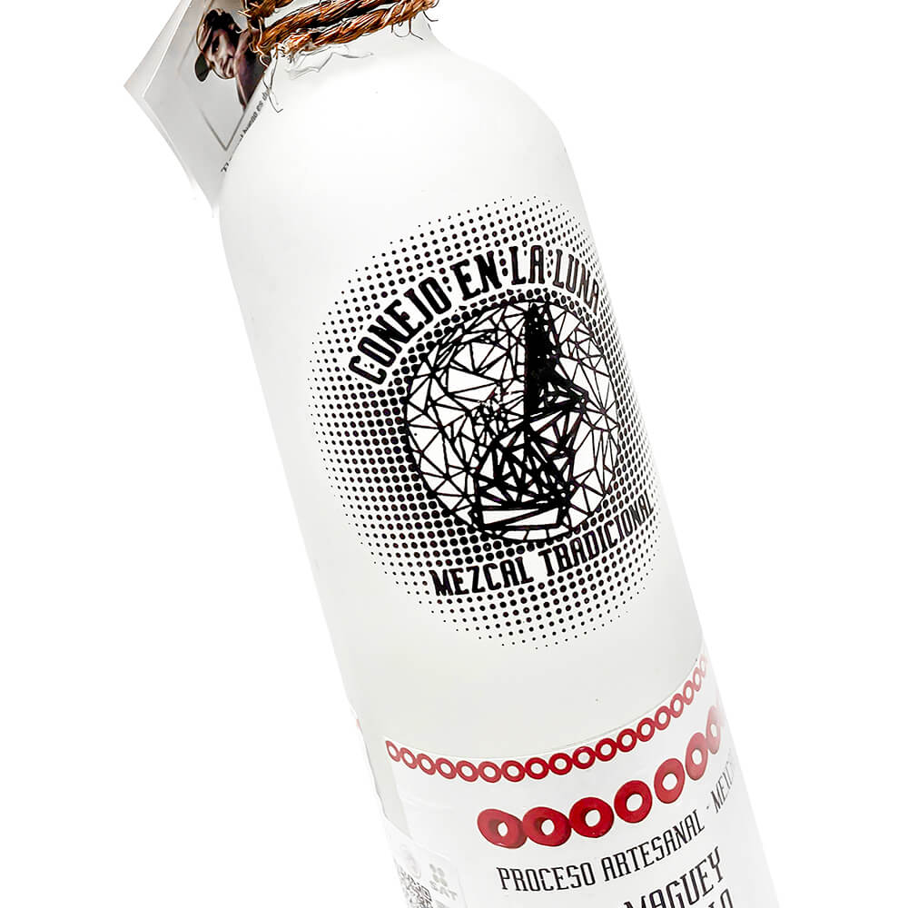 mezcal artesanal criollo del estado de México de 750ml