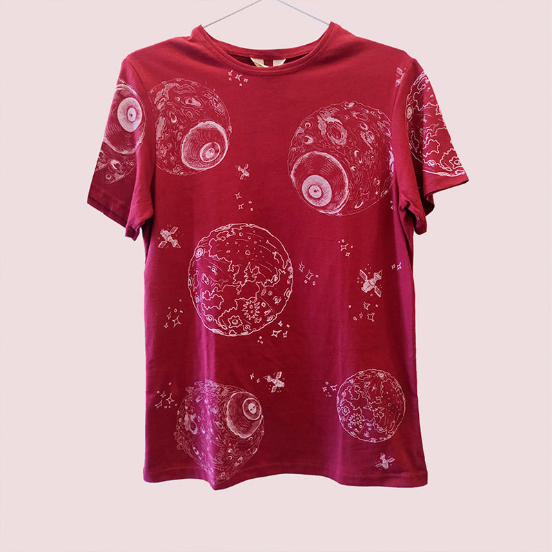 playera vino lunas y satelites
