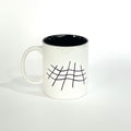 Taza pintada a mano lines
