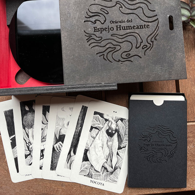 oráculo del espejo humeante con espejo de obsidiana